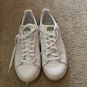 Adidas Stan Smith Womens White Sneakers with Green Heel
